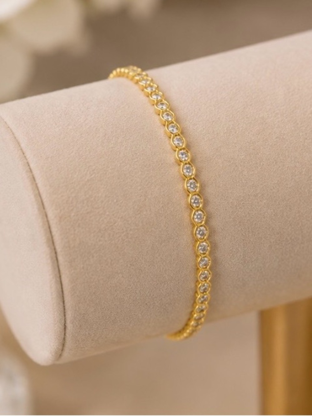 18k Honeycomb Bangle